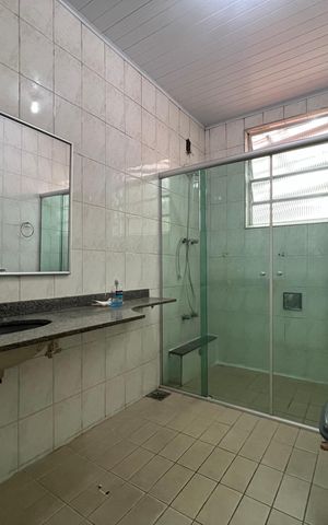 Apartamento para alugar com 182m², 4 quartos e 1 vaga Apartamento para alugar com 182m², 4 quartos e 1 vagaBanheiro Corredor