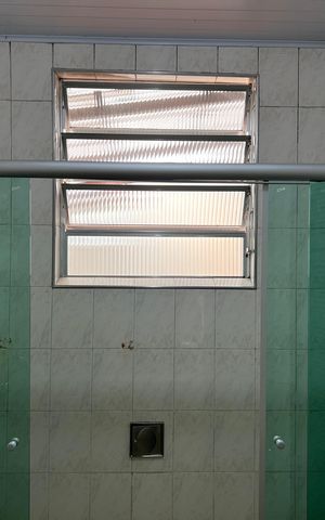 Apartamento para alugar com 182m², 4 quartos e 1 vaga Apartamento para alugar com 182m², 4 quartos e 1 vagaBanheiro Corredor