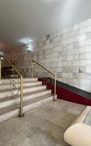 Apartamento para alugar com 182m², 4 quartos e 1 vaga Apartamento para alugar com 182m², 4 quartos e 1 vagaHall de entrada