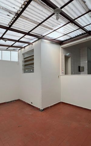 Apartamento para alugar com 182m², 4 quartos e 1 vaga Apartamento para alugar com 182m², 4 quartos e 1 vagaÁrea