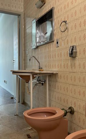 Apartamento para alugar com 182m², 4 quartos e 1 vaga Apartamento para alugar com 182m², 4 quartos e 1 vagaBanheiro da Suíte
