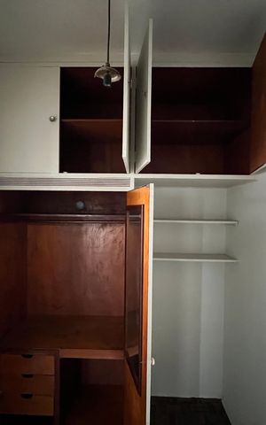 Apartamento para alugar com 182m², 4 quartos e 1 vaga Apartamento para alugar com 182m², 4 quartos e 1 vagaEscritório Armário