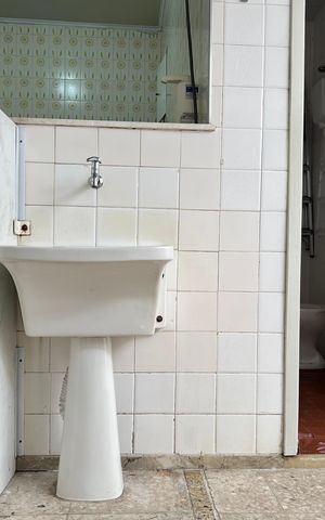 Apartamento para alugar com 182m², 4 quartos e 1 vaga Apartamento para alugar com 182m², 4 quartos e 1 vagaÁrea de Serviço