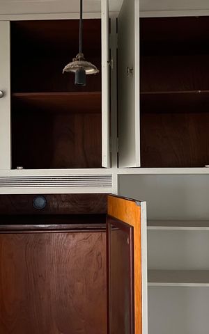 Apartamento para alugar com 182m², 4 quartos e 1 vaga Apartamento para alugar com 182m², 4 quartos e 1 vagaEscritório Armário