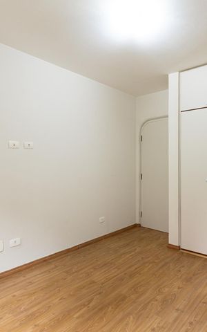 Apartamento para alugar com 196m², 3 quartos e 2 vagas Apartamento para alugar com 196m², 3 quartos e 2 vagasQuarto