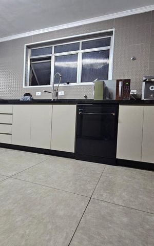 Apartamento para alugar com 127m², 4 quartos e 3 vagas Apartamento para alugar com 127m², 4 quartos e 3 vagasCozinha