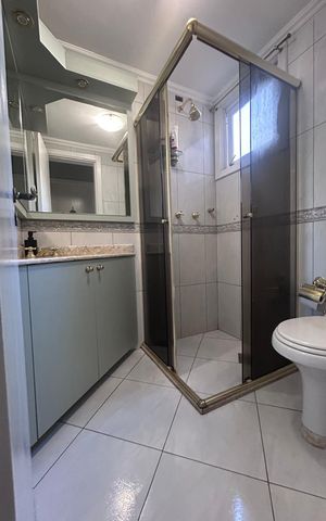 Apartamento à venda com 65m², 2 quartos e 2 vagas Apartamento à venda com 65m², 2 quartos e 2 vagasBanheiro