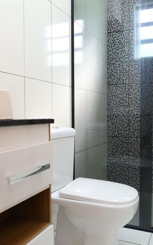 Casa à venda com 234m², 5 quartos e 2 vagasBanheiro 1