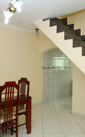 Casa à venda com 234m², 5 quartos e 2 vagasSala de Jantar