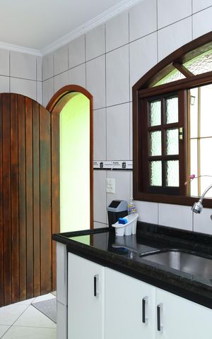 Casa à venda com 234m², 5 quartos e 2 vagasCozinha