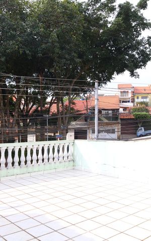 Casa à venda com 234m², 5 quartos e 2 vagasVaranda
