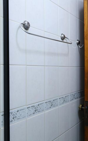 Casa à venda com 234m², 5 quartos e 2 vagasBanheiro 2