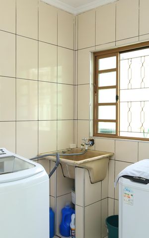 Casa à venda com 234m², 5 quartos e 2 vagasÁrea de Serviço