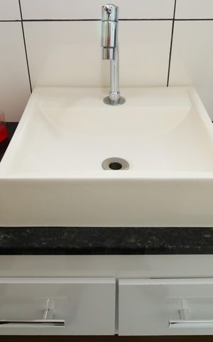 Casa à venda com 234m², 5 quartos e 2 vagasBanheiro 1