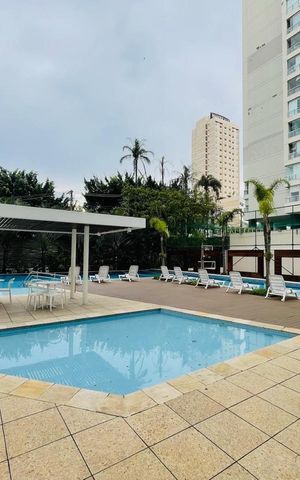 Apartamento à venda com 103m², 3 quartos e 2 vagas Apartamento à venda com 103m², 3 quartos e 2 vagasÁrea comum - Piscina