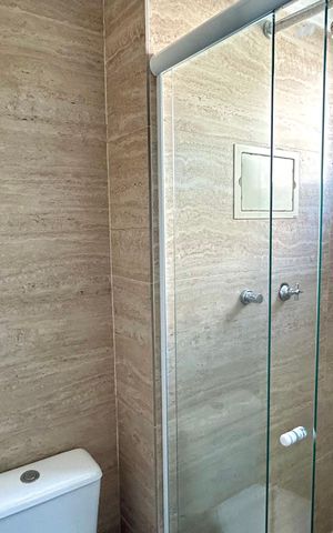 Apartamento à venda com 103m², 3 quartos e 2 vagas Apartamento à venda com 103m², 3 quartos e 2 vagasBanheiro da Suíte
