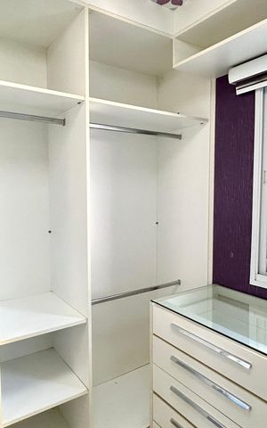 Apartamento à venda com 103m², 3 quartos e 2 vagas Apartamento à venda com 103m², 3 quartos e 2 vagasQuarto Suíte Closet