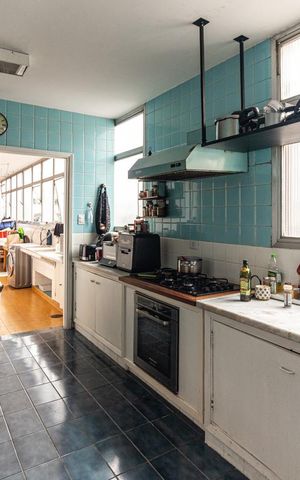 Apartamento à venda com 227m², 3 quartos e 2 vagas Apartamento à venda com 227m², 3 quartos e 2 vagasCozinha