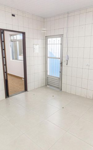 Casa para alugar com 80m², 2 quartos e 1 vaga Casa para alugar com 80m², 2 quartos e 1 vagaCozinha
