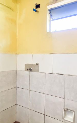 Casa para alugar com 42m², 1 quarto e sem vaga Casa para alugar com 42m², 1 quarto e sem vagaBanheiro social