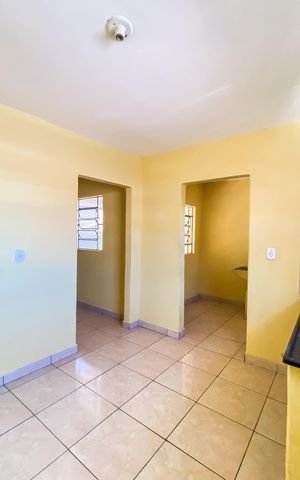 Casa para alugar com 42m², 1 quarto e sem vaga Casa para alugar com 42m², 1 quarto e sem vagaCozinha