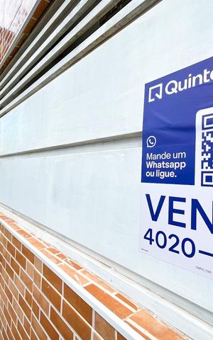 Casa à venda com 50m², 2 quartos e sem vaga Casa à venda com 50m², 2 quartos e sem vagaPlaquinha
