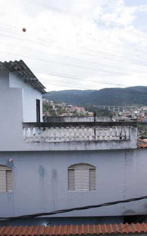 Casa à venda com 50m², 2 quartos e sem vaga Casa à venda com 50m², 2 quartos e sem vagaVista