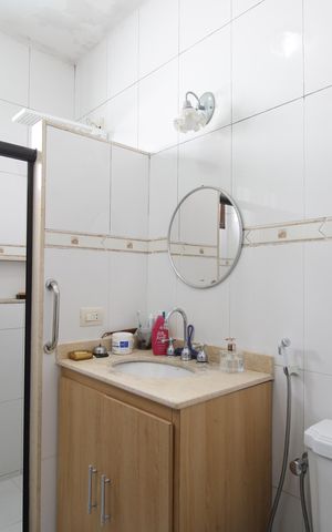 Casa à venda com 140m², 3 quartos e 4 vagasBanheiro social