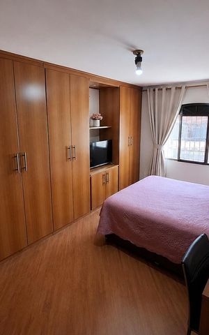 Casa à venda com 200m², 3 quartos e 2 vagas Casa à venda com 200m², 3 quartos e 2 vagasQuarto casal suíte