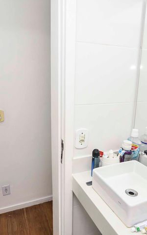 Apartamento à venda com 82m², 3 quartos e 2 vagas Apartamento à venda com 82m², 3 quartos e 2 vagasBanheiro Social