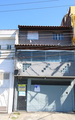 Casa à venda com 700m², 7 quartos e 2 vagasFachada