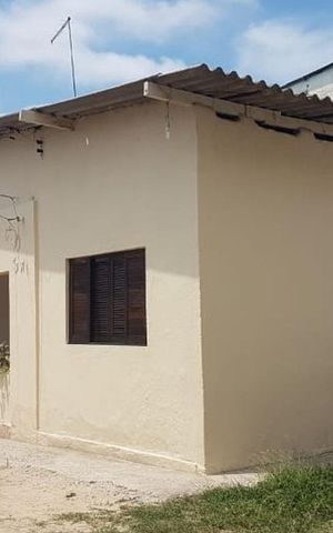 Casa à venda com 500m², 2 quartos e 10 vagas Casa à venda com 500m², 2 quartos e 10 vagasÁrea externa