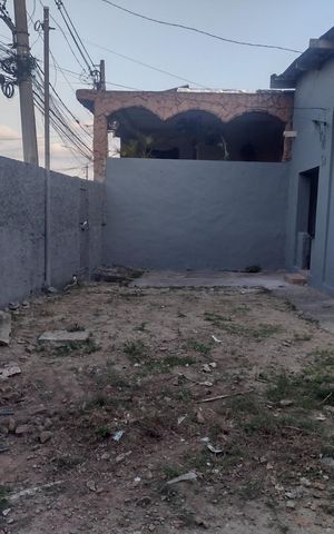 Casa à venda com 500m², 2 quartos e 10 vagas Casa à venda com 500m², 2 quartos e 10 vagasÁrea externa