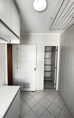 Apartamento à venda com 141m², 3 quartos e 4 vagasÁrea de Serviço