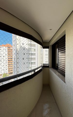 Apartamento à venda com 141m², 3 quartos e 4 vagasVaranda da Cozinha