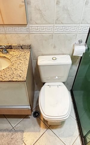Apartamento à venda com 141m², 3 quartos e 4 vagasBanheiro