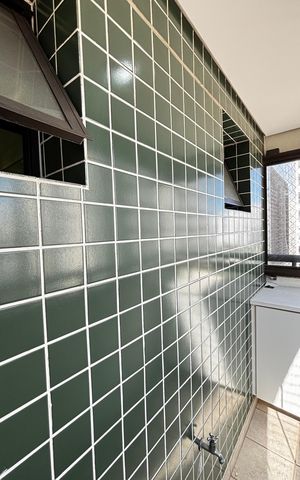 Apartamento à venda com 141m², 3 quartos e 4 vagasSala - Sala de Jantar Varanda