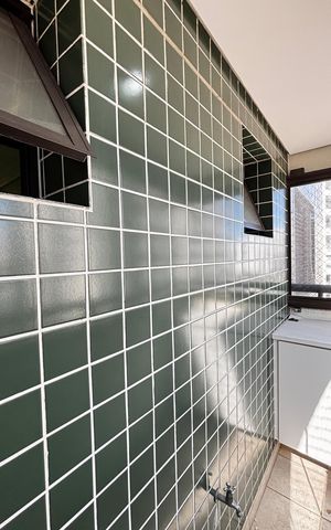 Apartamento à venda com 141m², 3 quartos e 4 vagasSala - Sala de Jantar Varanda