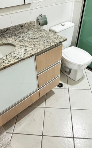 Apartamento à venda com 141m², 3 quartos e 4 vagasBanheiro da Suíte 1