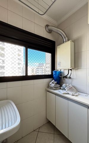 Apartamento à venda com 141m², 3 quartos e 4 vagasÁrea de Serviço