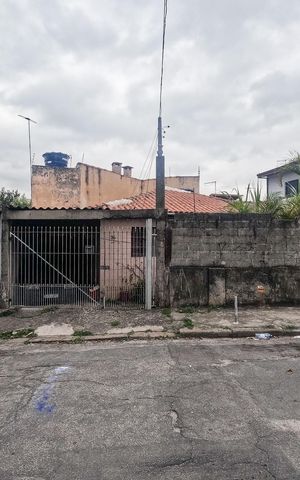 Casa à venda com 64m², 2 quartos e 1 vaga