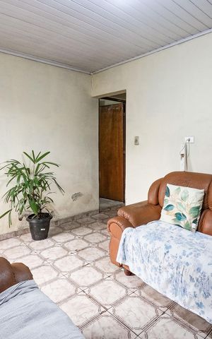 Casa à venda com 64m², 2 quartos e 1 vaga