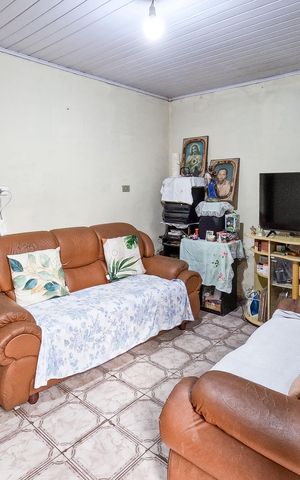 Casa à venda com 64m², 2 quartos e 1 vaga