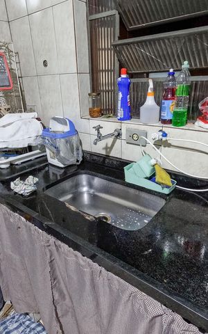 Casa à venda com 64m², 2 quartos e 1 vaga