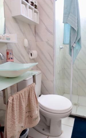Apartamento para alugar com 80m², 2 quartos e 2 vagas Apartamento para alugar com 80m², 2 quartos e 2 vagasBanheiro