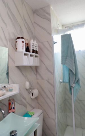 Apartamento para alugar com 80m², 2 quartos e 2 vagas Apartamento para alugar com 80m², 2 quartos e 2 vagasBanheiro