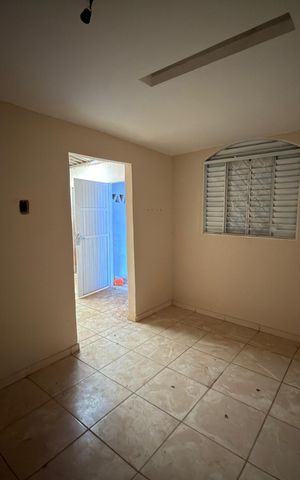 Casa à venda com 50m², 3 quartos e 1 vaga Casa à venda com 50m², 3 quartos e 1 vagaQuarto 2