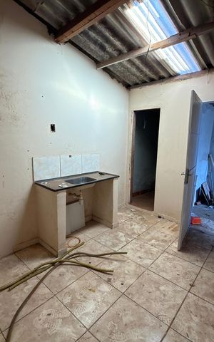 Casa à venda com 50m², 3 quartos e 1 vaga Casa à venda com 50m², 3 quartos e 1 vagaFundos