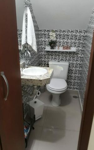Casa à venda com 200m², 3 quartos e 2 vagas