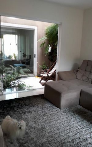 Casa à venda com 200m², 3 quartos e 2 vagas